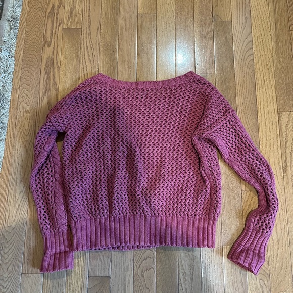American Eagle sweater - Picture 3 of 3